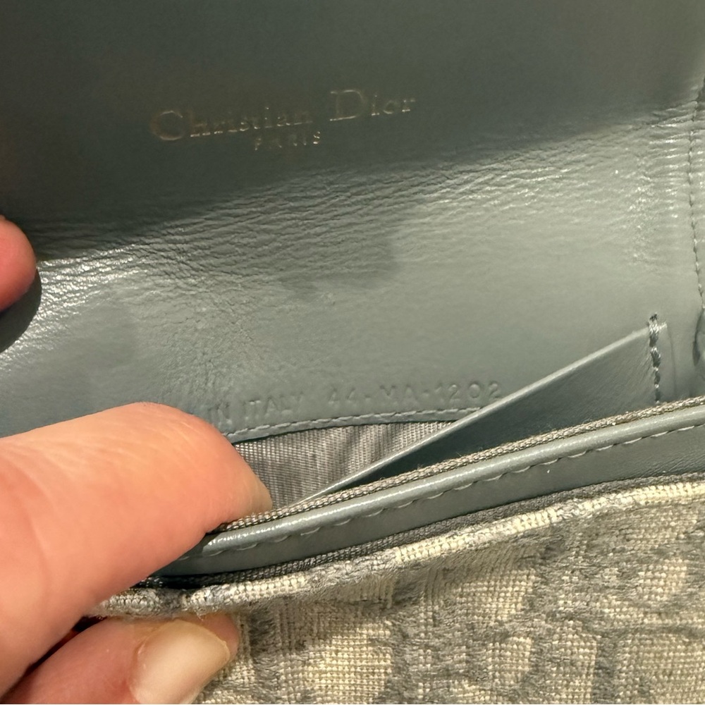 Gorgeous baby blue leather Dior Jacquard Saddle wallet - Picture 5 of 5